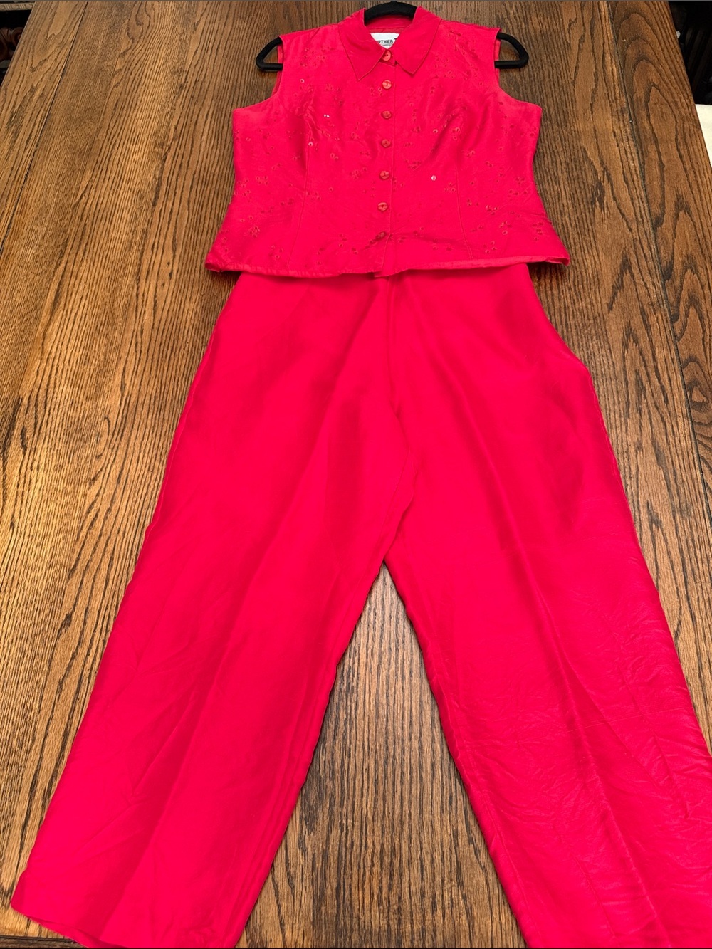 Vintage 1960s Red Silk Capri Set Floral Sequin Pedal Pushers Retro